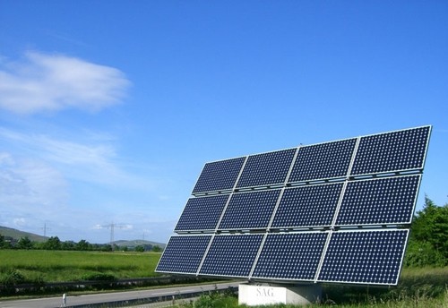 مزایا و معایب انرژی خورشیدی چیست؟
    